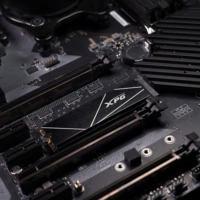 XPG GAMMIX S70 Blade M.2 NVME 1TB PCIe Gen4x4 2280 Internal Solid State Drive/SSD, Read/Write Speed Up to 7,400/6800 MB/s - AGAMMIXS70B-1T-CS Compatible with PC, Laptop and Play Station 5 - Image 4